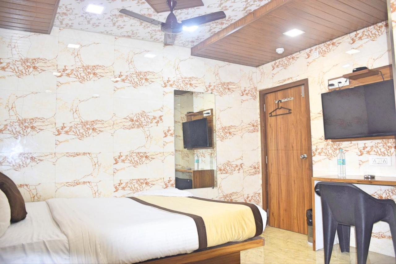 T-Junction Bkc Residency - Mumbai — Photos 3
